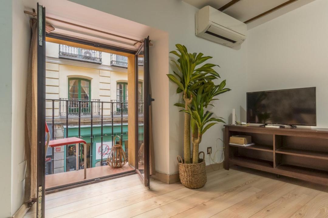 Bright & Cozy- 2bd 1,5bth - La Latina Apartament