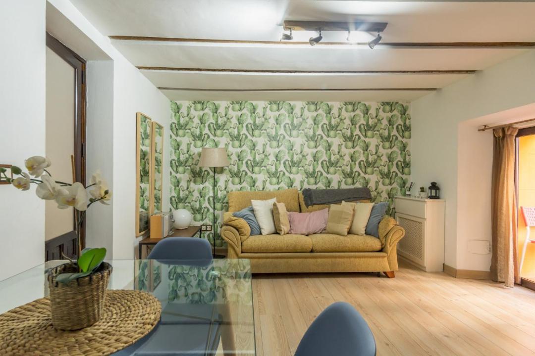 Bright & Cozy- 2bd 1,5bth - La Latina * Madryt